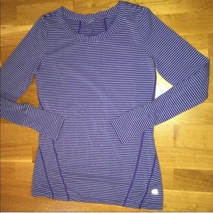 Gapfit Xs shirt